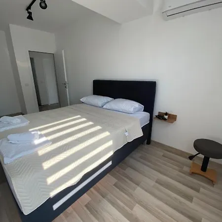 Maggie's Place Near Area Private Parking *