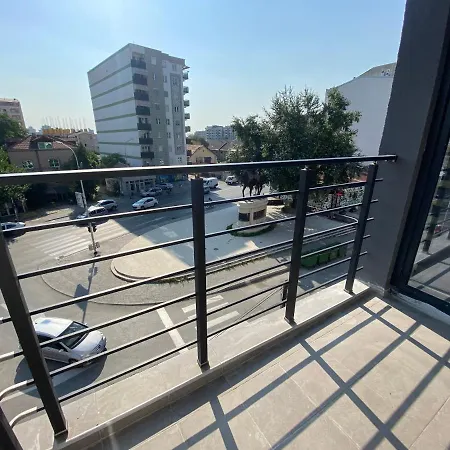 Maggie's Place Near Area Private Parking