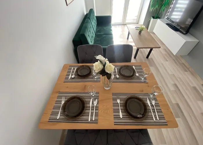 Maggie's Place Near Area Private Parking * Скоп'є